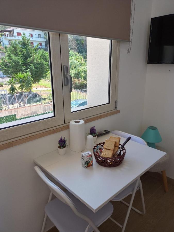 Il Tramonto Apartment คาปาชิ ภายนอก รูปภาพ