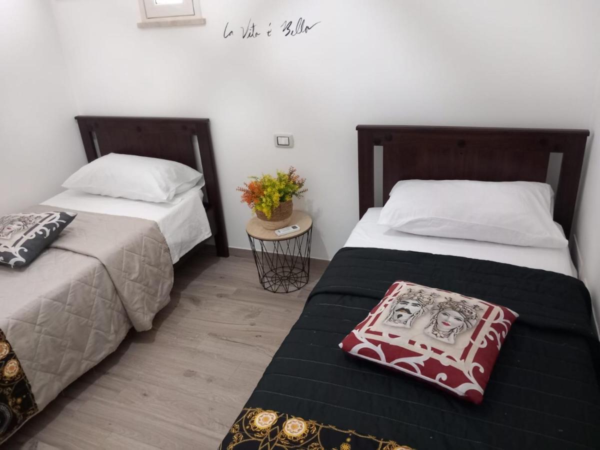 Il Tramonto Apartment คาปาชิ ภายนอก รูปภาพ