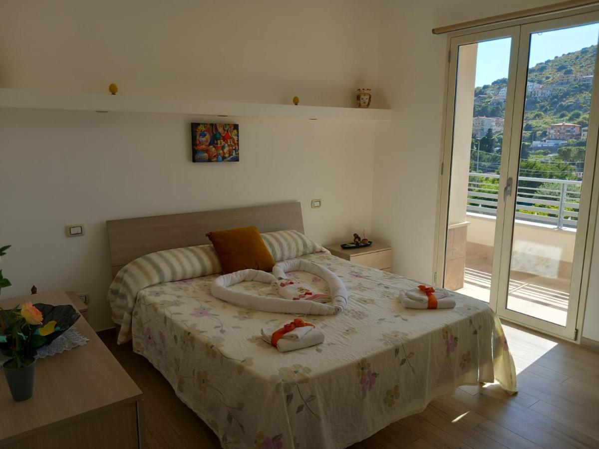 Il Tramonto Apartment คาปาชิ ภายนอก รูปภาพ