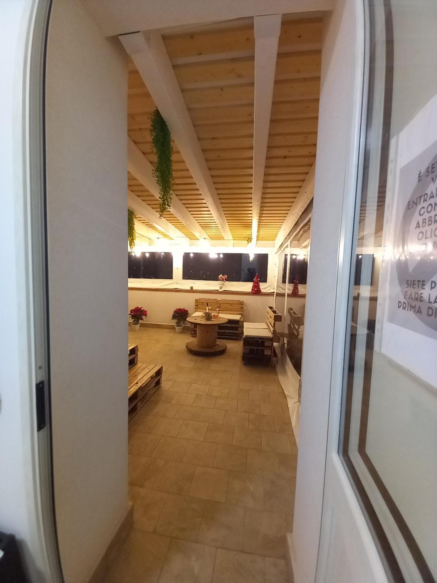 Il Tramonto Apartment คาปาชิ ภายนอก รูปภาพ