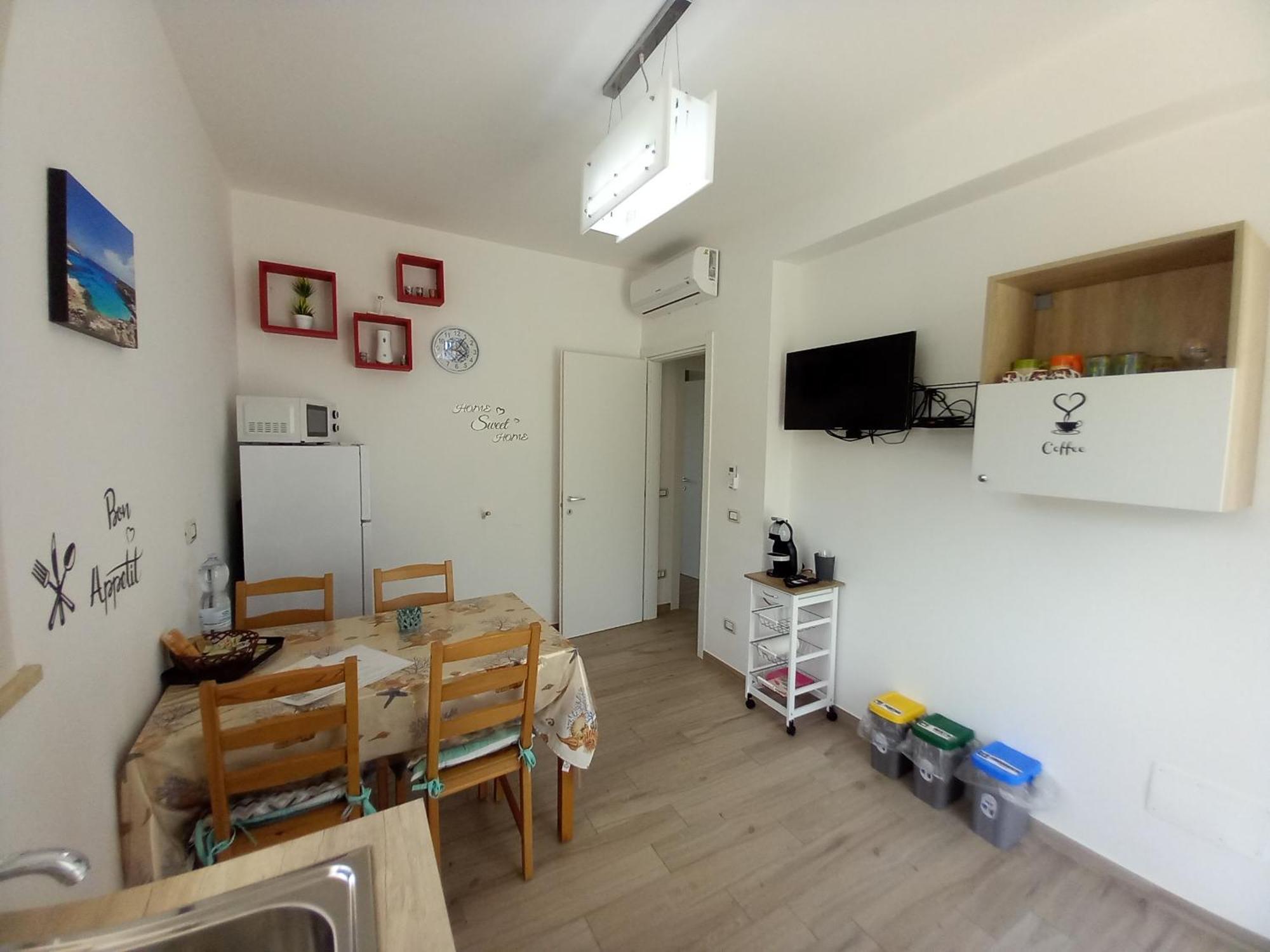Il Tramonto Apartment คาปาชิ ภายนอก รูปภาพ