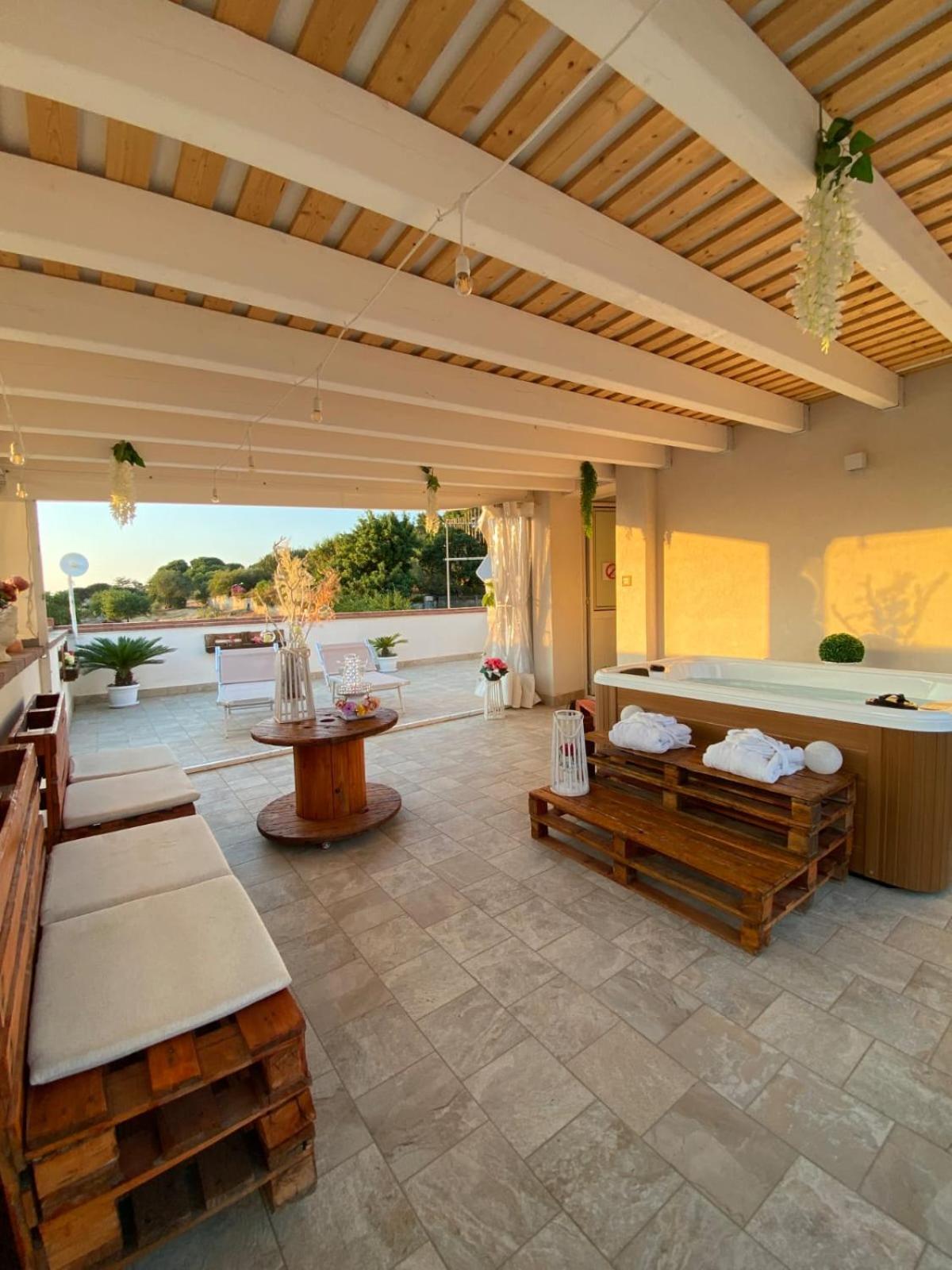 Il Tramonto Apartment คาปาชิ ภายนอก รูปภาพ