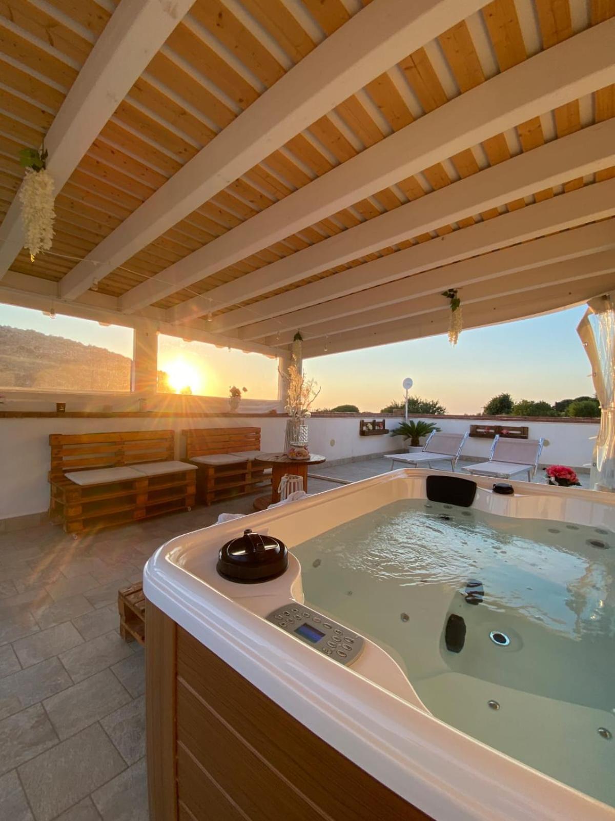 Il Tramonto Apartment คาปาชิ ภายนอก รูปภาพ